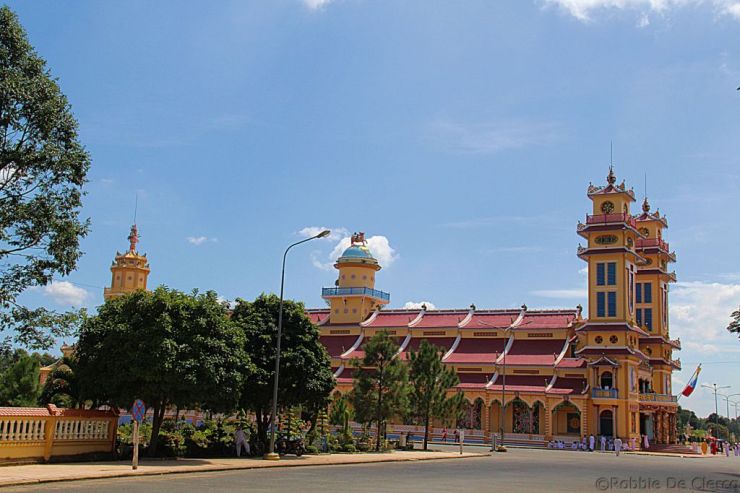 Cao Dai (1)