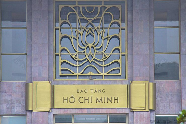 Ho Chi Minh Museum (2)