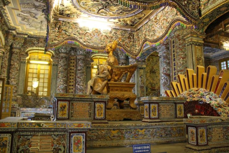 Tombe van Kai Dinh (22)