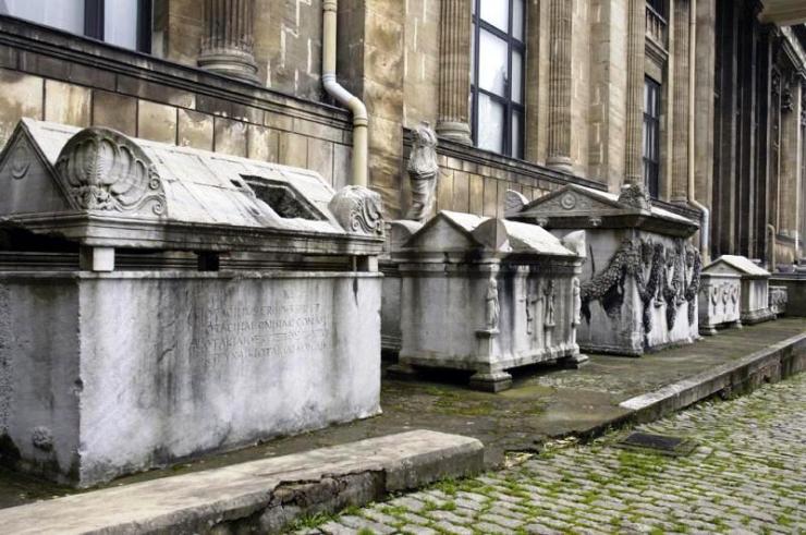 Archeologisch museum 25