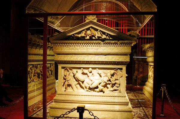 Archeologisch museum 39 (sarcofaag van Alexander de Grote)