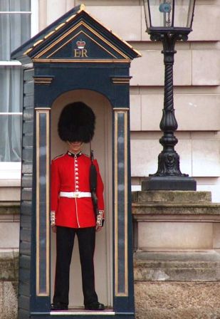 Buckingham Palace 12