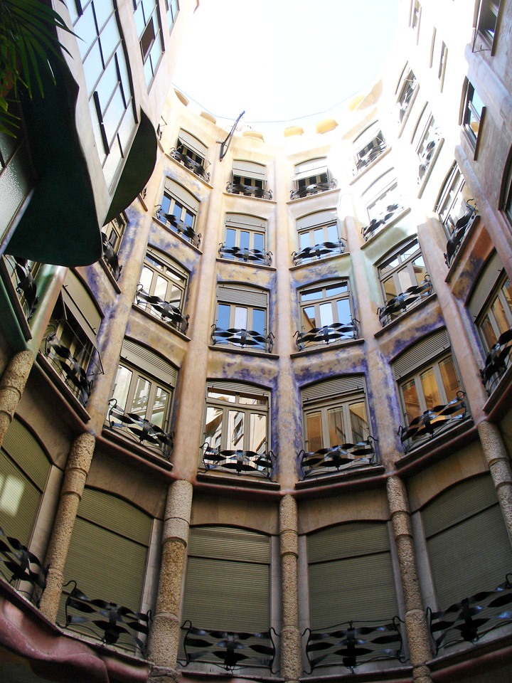 Casa Mila 08