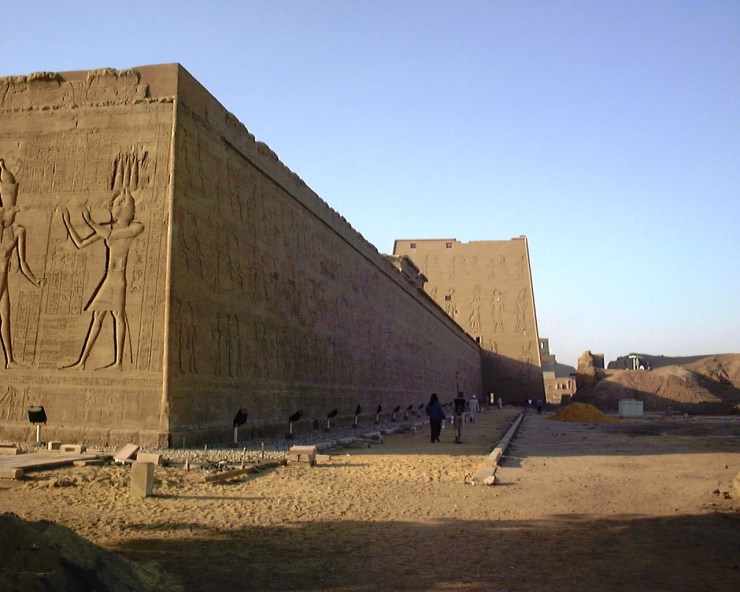 Edfu 11