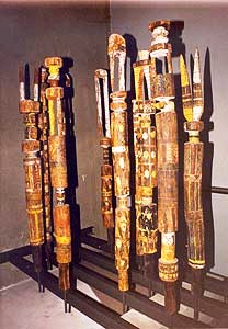 Ethnologisch museum 04 (grafpalen)