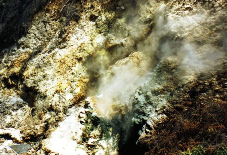 Gedung Songo 04 (warmwaterbronnen)