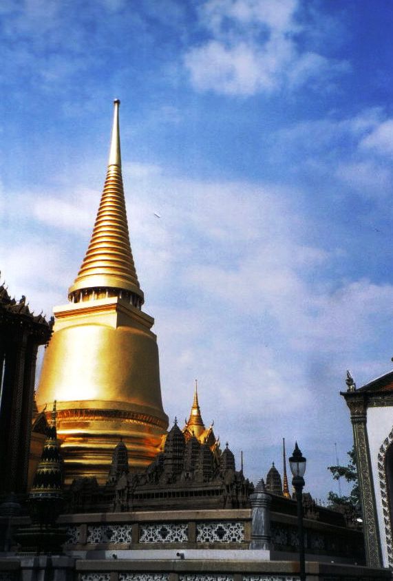 Koninklijk paleis 09 (Phra Si Rattana Chedi)