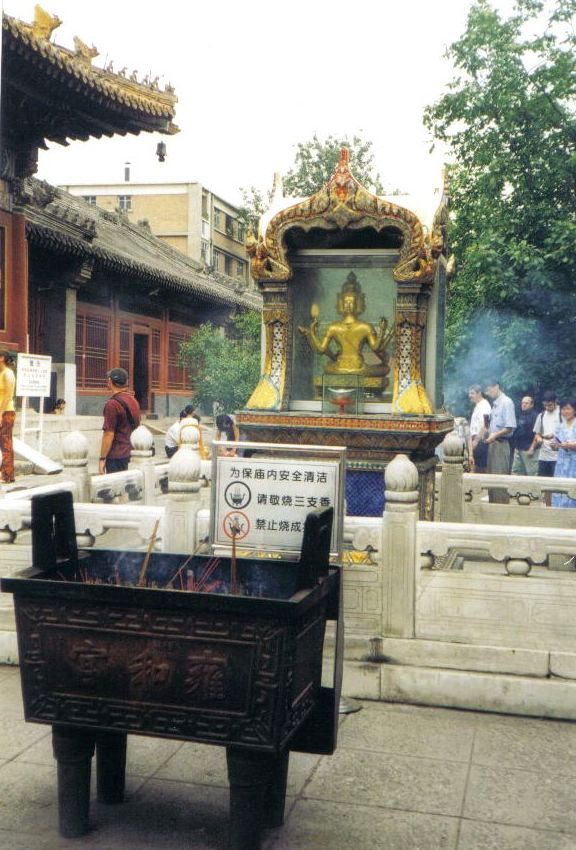 Lamatempel 06 (wierookvaten)