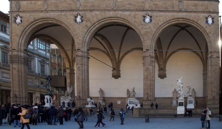 Loggia dei Lanzi 10