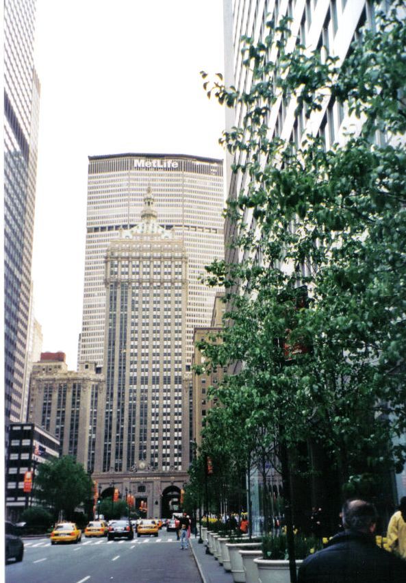 Metlife Building 01