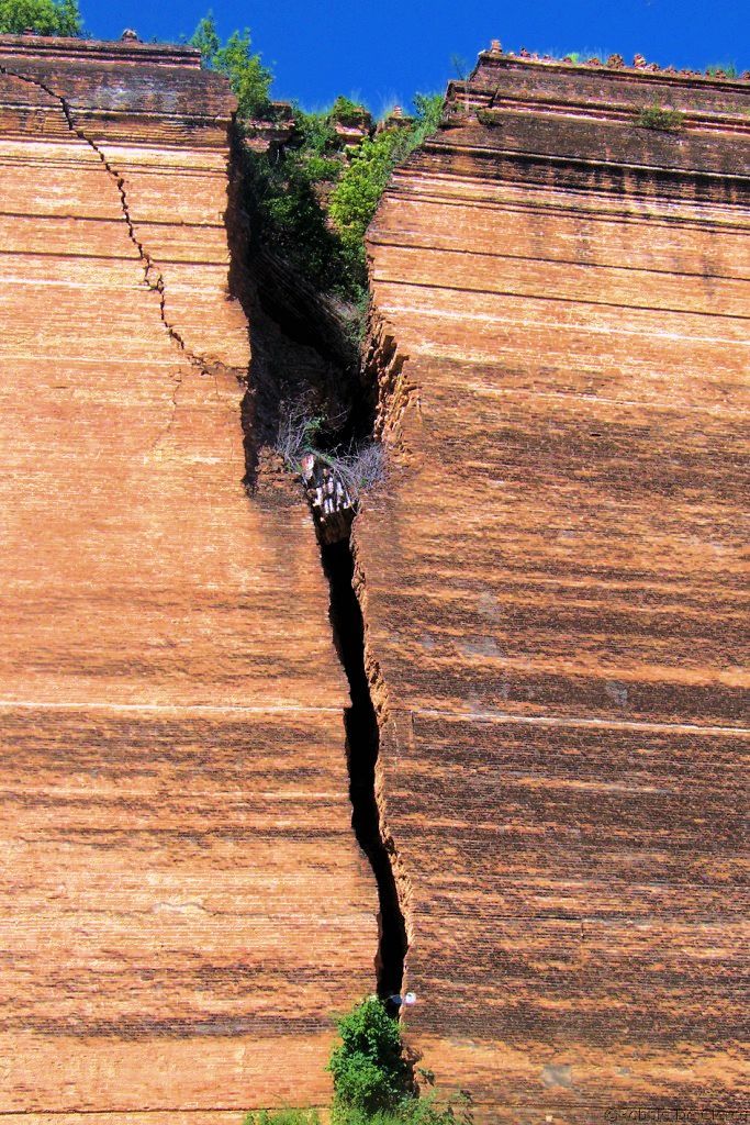 Onvoltooide obelisk (10)