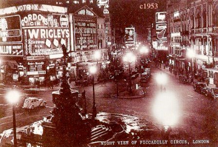 Piccadilly Circus 10