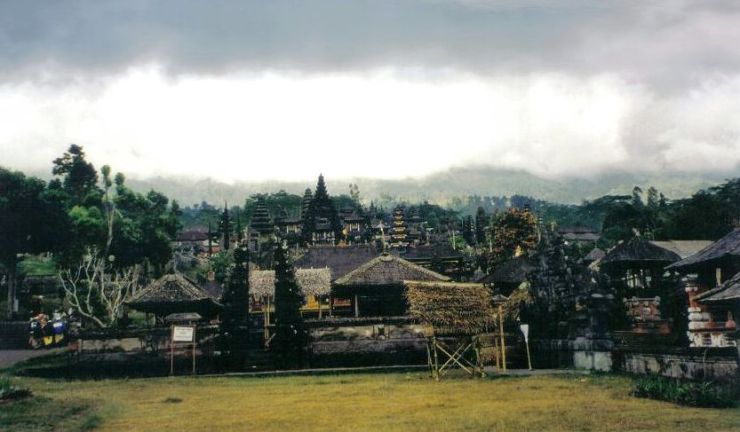 Pura Besakih 01