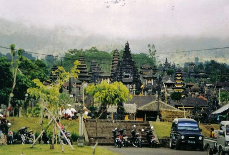Pura Besakih 02