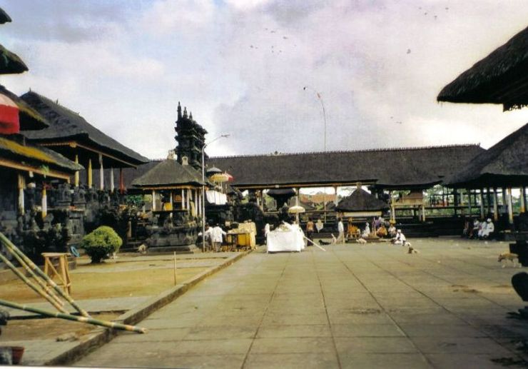 Pura Besakih 03
