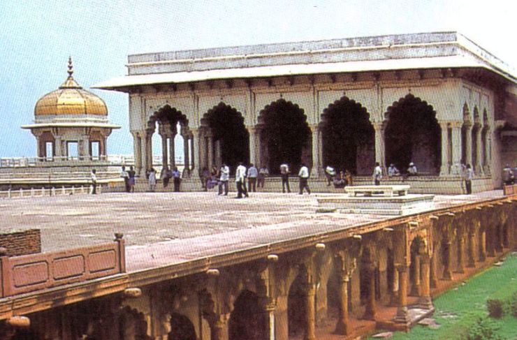 Rode fort 12 (Diwan-i-Khas)