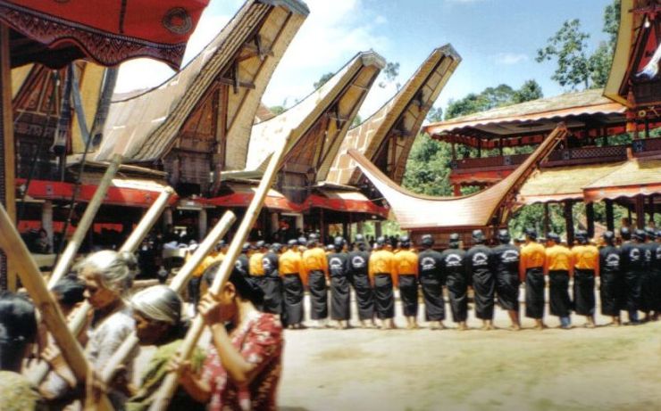 Tana Toraja 34 (begrafenisceremonie)