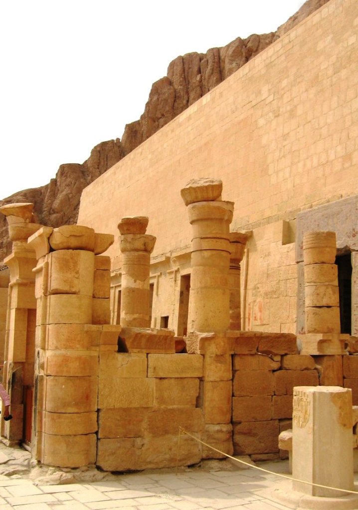Tempel van Hatsjepsoet 27