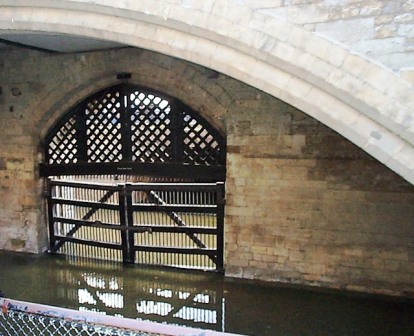 Tower of London 24 (Traitor's gate)