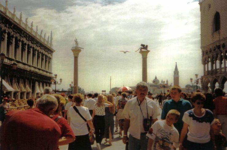 Zuil van Sint-Theodorus 01