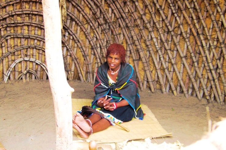 Dumazulu 24 (Zuludorpje) - kopie