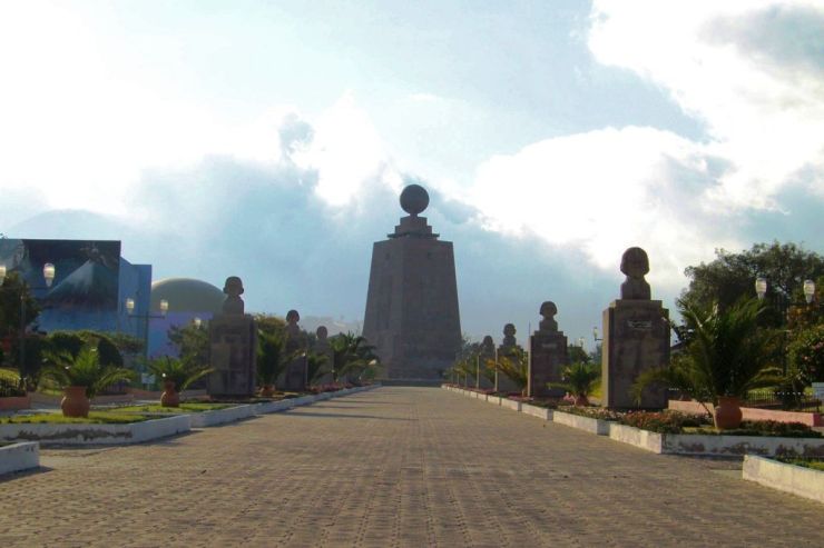 La Mitad del Mundo (15)