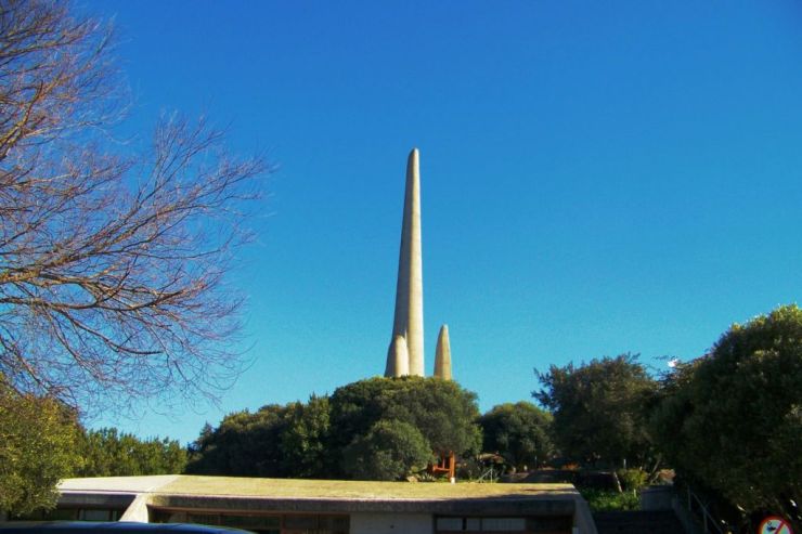 Nationaal Taalmonument 02