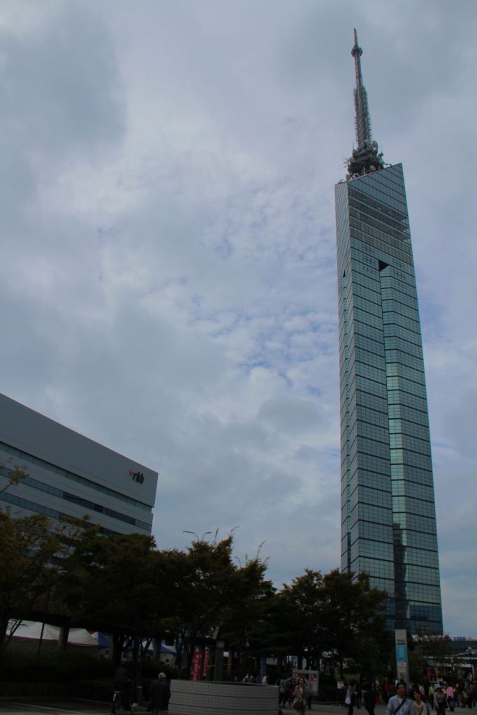 fukuoka-tower-1
