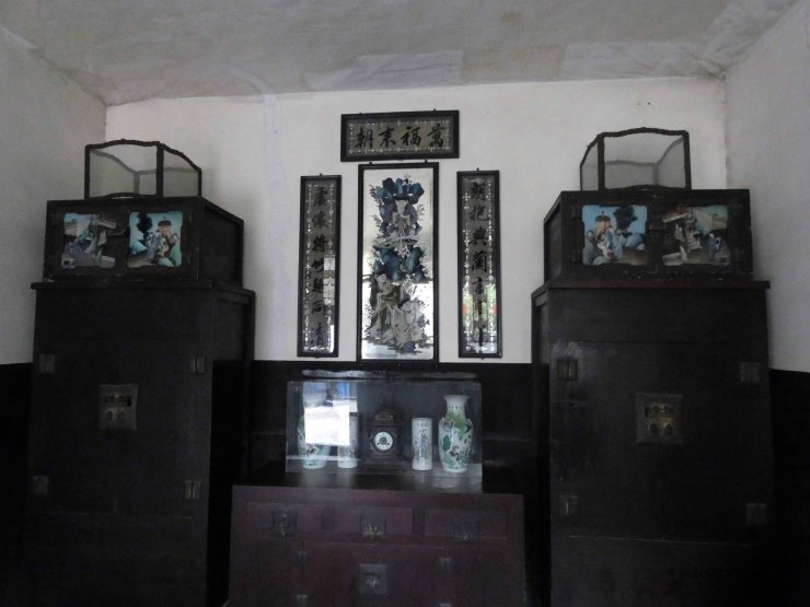 Ancient Folk House (3)